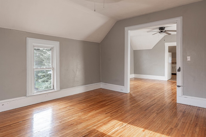 1304 Benton, ROCKFORD, Illinois 61107, ,2 Units,For Sale,Benton,202601882