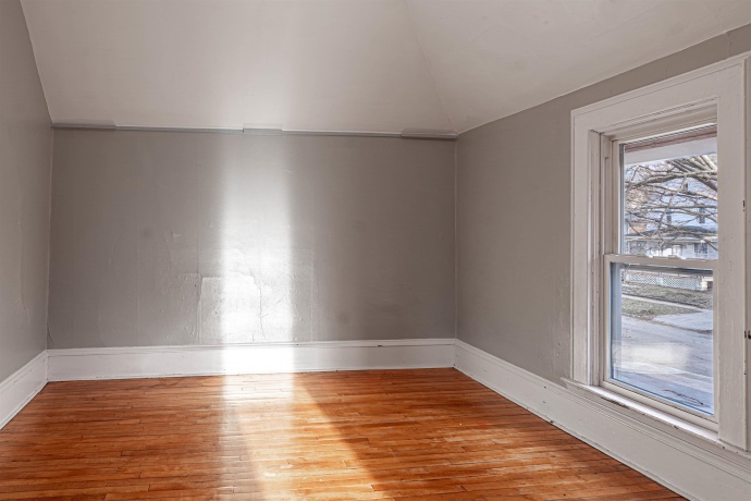 1304 Benton, ROCKFORD, Illinois 61107, ,2 Units,For Sale,Benton,202601882