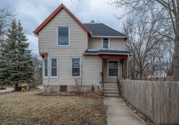 1304 Benton, ROCKFORD, Illinois 61107, ,2 Units,For Sale,Benton,202601882