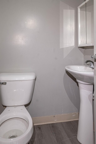 1304 Benton, ROCKFORD, Illinois 61107, ,2 Units,For Sale,Benton,202601882