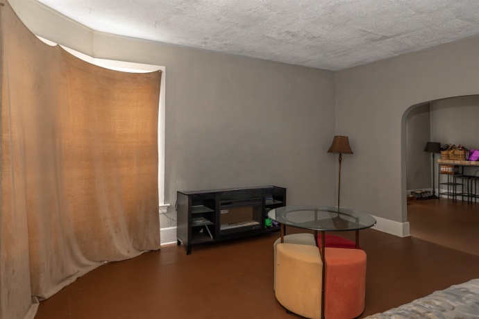 1304 Benton, ROCKFORD, Illinois 61107, ,2 Units,For Sale,Benton,202601882