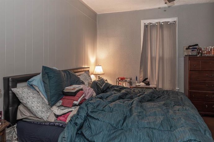 1304 Benton, ROCKFORD, Illinois 61107, ,2 Units,For Sale,Benton,202601882