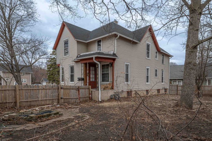 1304 Benton, ROCKFORD, Illinois 61107, ,2 Units,For Sale,Benton,202601882