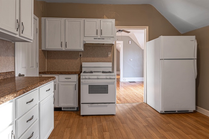 1304 Benton, ROCKFORD, Illinois 61107, ,2 Units,For Sale,Benton,202601882