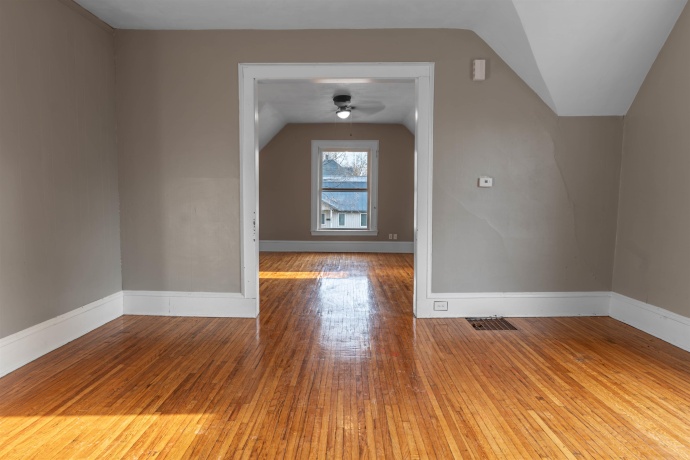 1304 Benton, ROCKFORD, Illinois 61107, ,2 Units,For Sale,Benton,202601882