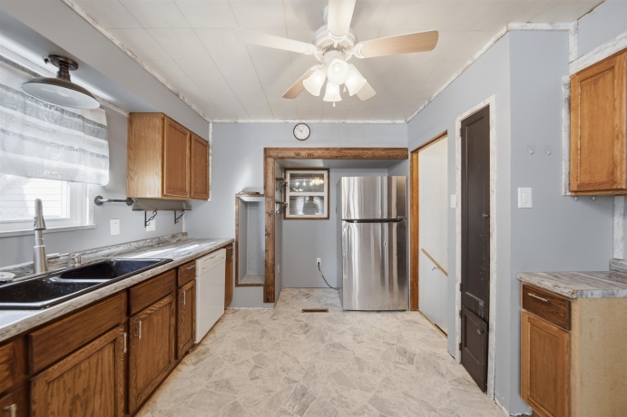 106 Mulberry, MOUNT MORRIS, Illinois 61054, 3 Bedrooms Bedrooms, ,2 BathroomsBathrooms,House,For Sale,Mulberry,202601885