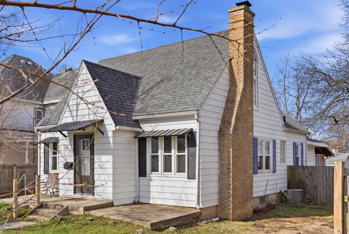 106 Mulberry, MOUNT MORRIS, Illinois 61054, 3 Bedrooms Bedrooms, ,2 BathroomsBathrooms,House,For Sale,Mulberry,202601885