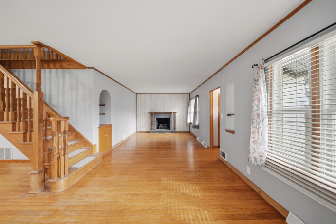 106 Mulberry, MOUNT MORRIS, Illinois 61054, 3 Bedrooms Bedrooms, ,2 BathroomsBathrooms,House,For Sale,Mulberry,202601885