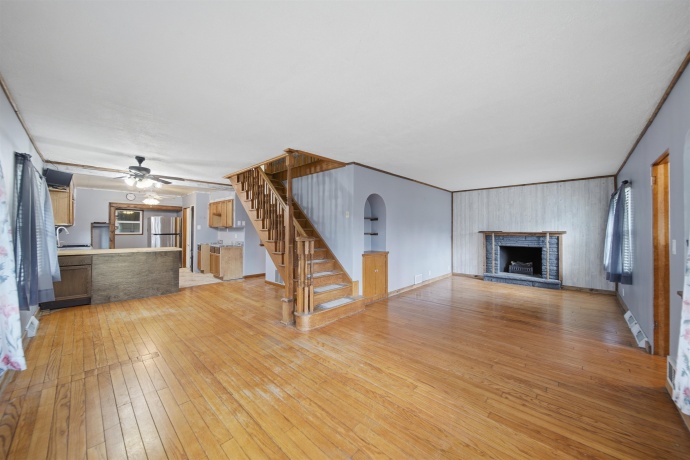 106 Mulberry, MOUNT MORRIS, Illinois 61054, 3 Bedrooms Bedrooms, ,2 BathroomsBathrooms,House,For Sale,Mulberry,202601885