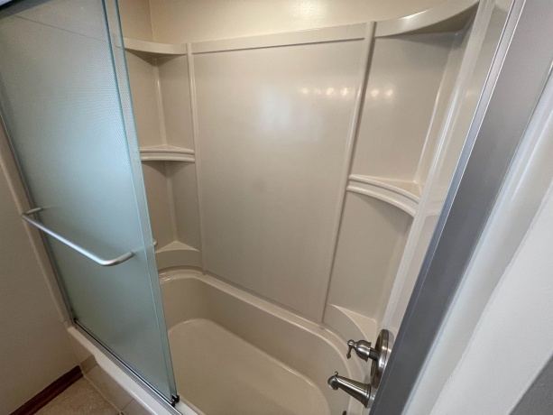 900 Georgean, SCHAUMBURG, Illinois 60193, 4 Bedrooms Bedrooms, ,2 BathroomsBathrooms,House,For Sale,Georgean,202601886