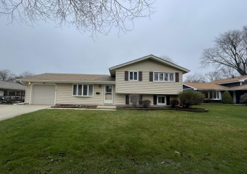 900 Georgean, SCHAUMBURG, Illinois 60193, 4 Bedrooms Bedrooms, ,2 BathroomsBathrooms,House,For Sale,Georgean,202601886