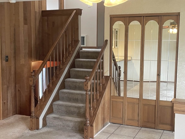 900 Georgean, SCHAUMBURG, Illinois 60193, 4 Bedrooms Bedrooms, ,2 BathroomsBathrooms,House,For Sale,Georgean,202601886