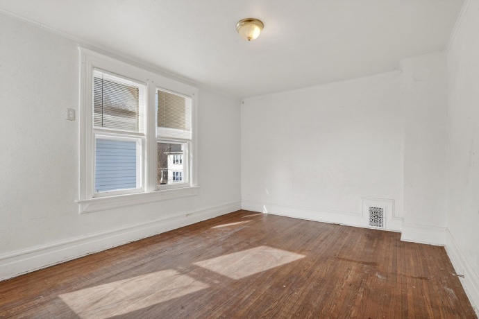 1012 Court, ROCKFORD, Illinois 61103, ,2 Units,For Sale,Court,202601884