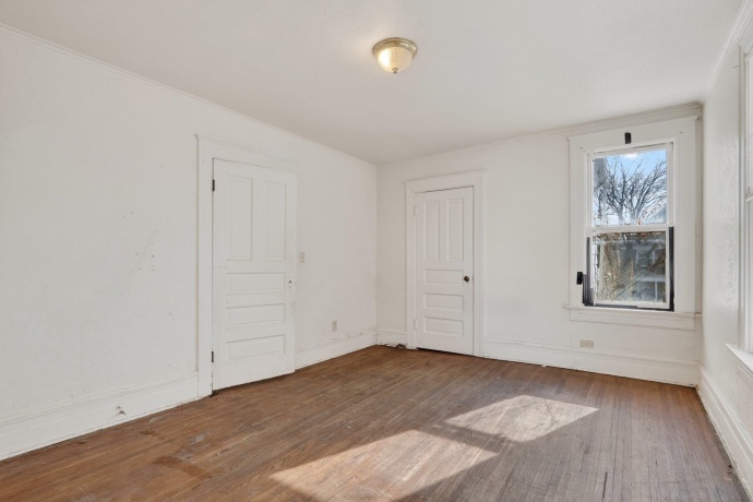 1012 Court, ROCKFORD, Illinois 61103, ,2 Units,For Sale,Court,202601884