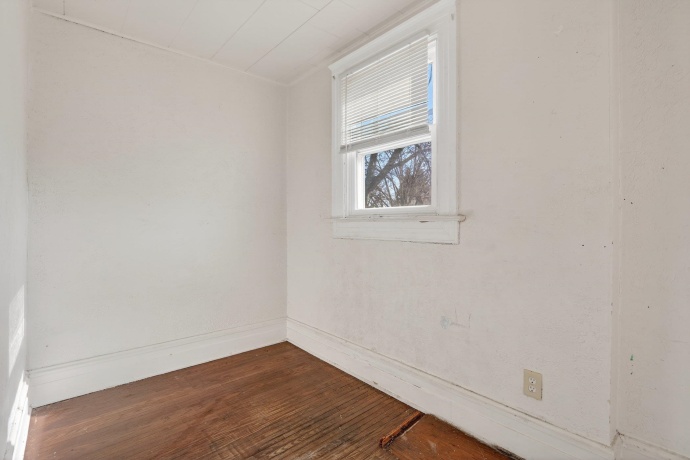 1012 Court, ROCKFORD, Illinois 61103, ,2 Units,For Sale,Court,202601884