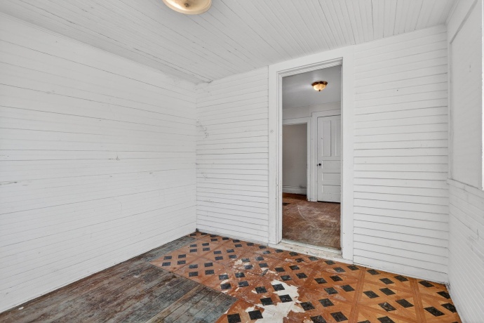 1012 Court, ROCKFORD, Illinois 61103, ,2 Units,For Sale,Court,202601884