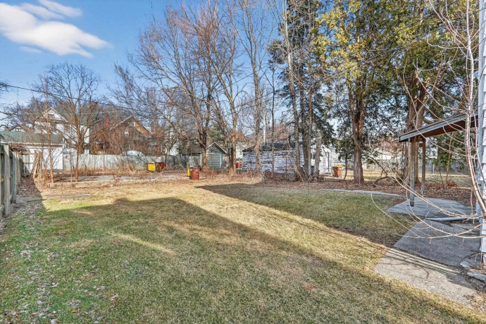 1012 Court, ROCKFORD, Illinois 61103, ,2 Units,For Sale,Court,202601884