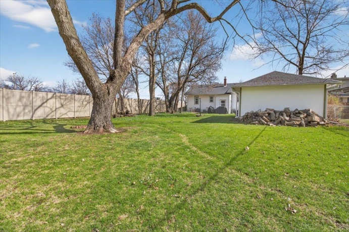 213 Genoa, CHERRY VALLEY, Illinois 61016, 2 Bedrooms Bedrooms, ,1 BathroomBathrooms,House,For Sale,Genoa,202601889