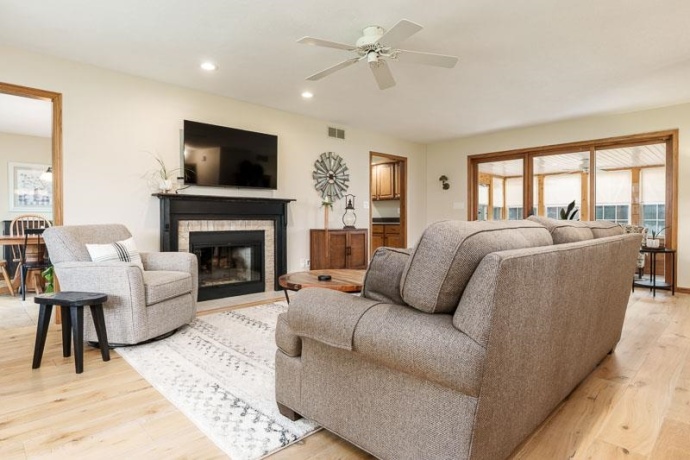 11548 CHATT, ROSCOE, Illinois 61073, 3 Bedrooms Bedrooms, ,2 BathroomsBathrooms,House,For Sale,CHATT,202601890