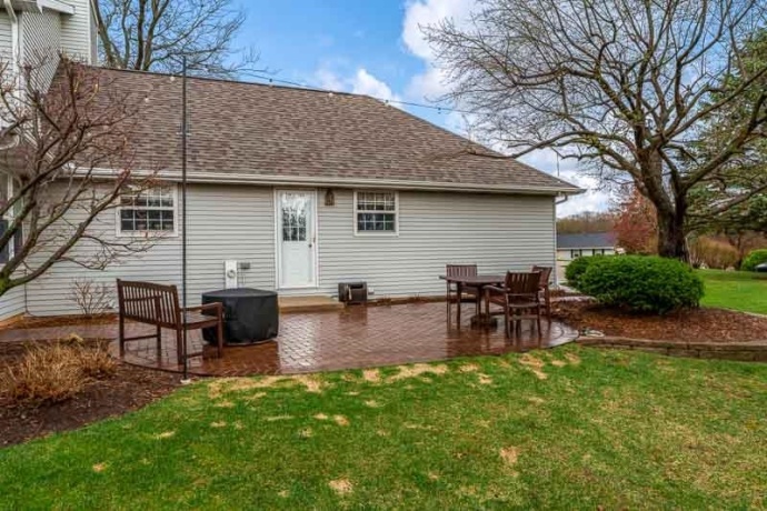 11548 CHATT, ROSCOE, Illinois 61073, 3 Bedrooms Bedrooms, ,2 BathroomsBathrooms,House,For Sale,CHATT,202601890