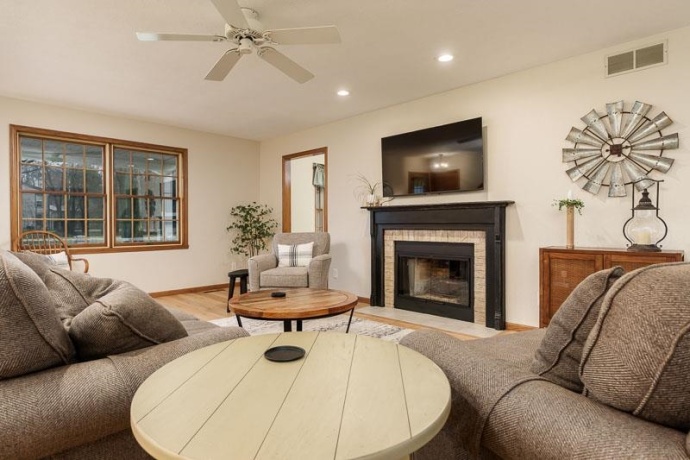 11548 CHATT, ROSCOE, Illinois 61073, 3 Bedrooms Bedrooms, ,2 BathroomsBathrooms,House,For Sale,CHATT,202601890