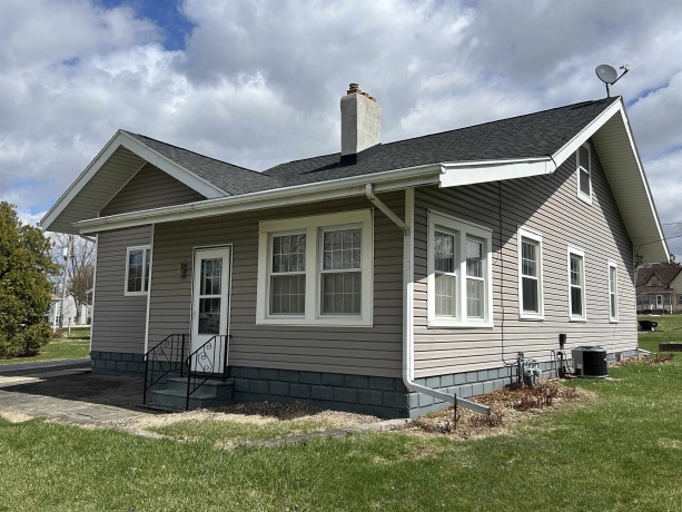 311 Stanton, DAVIS, Illinois 61019, 2 Bedrooms Bedrooms, ,1 BathroomBathrooms,House,For Sale,Stanton,202601888