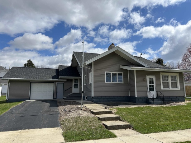 311 Stanton, DAVIS, Illinois 61019, 2 Bedrooms Bedrooms, ,1 BathroomBathrooms,House,For Sale,Stanton,202601888