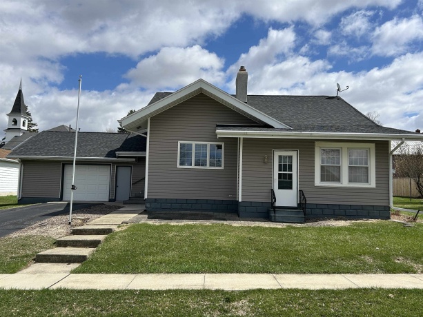 311 Stanton, DAVIS, Illinois 61019, 2 Bedrooms Bedrooms, ,1 BathroomBathrooms,House,For Sale,Stanton,202601888