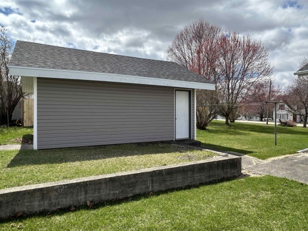 311 Stanton, DAVIS, Illinois 61019, 2 Bedrooms Bedrooms, ,1 BathroomBathrooms,House,For Sale,Stanton,202601888