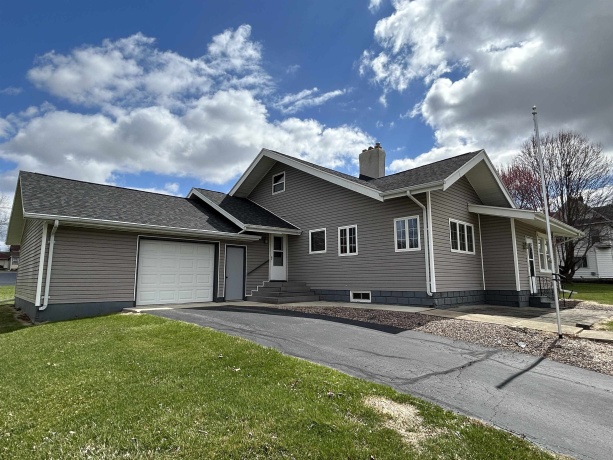 311 Stanton, DAVIS, Illinois 61019, 2 Bedrooms Bedrooms, ,1 BathroomBathrooms,House,For Sale,Stanton,202601888