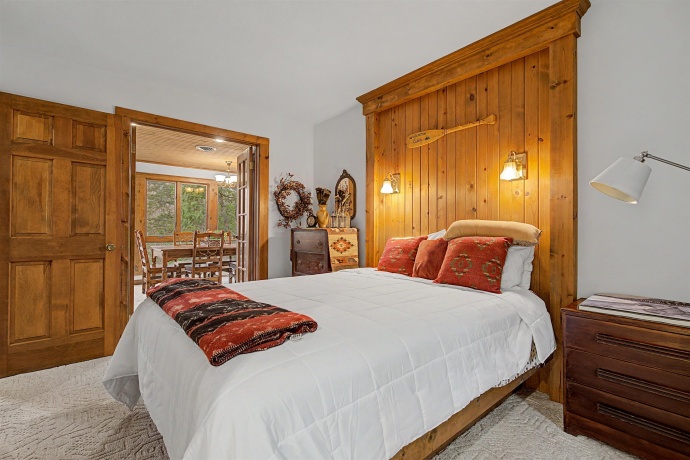 4 Juniper, GALENA, Illinois 61036, 2 Bedrooms Bedrooms, ,3 BathroomsBathrooms,House,For Sale,Juniper,202601818