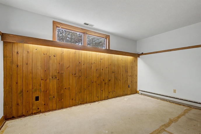 4 Juniper, GALENA, Illinois 61036, 2 Bedrooms Bedrooms, ,3 BathroomsBathrooms,House,For Sale,Juniper,202601818