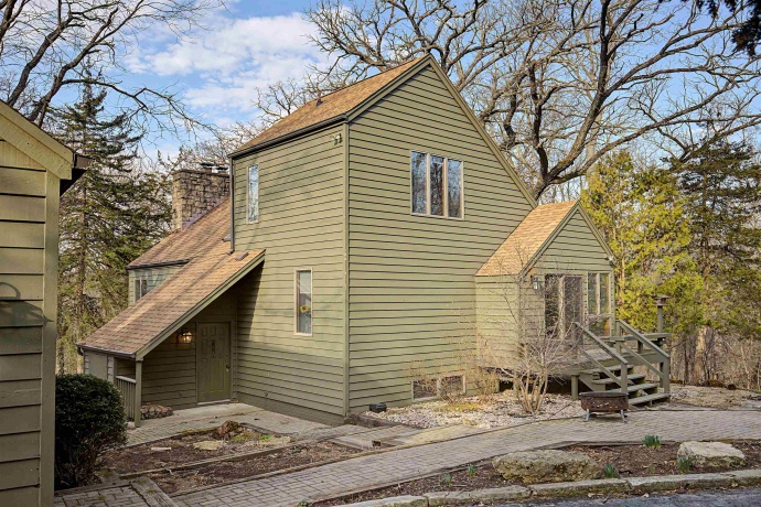 4 Juniper, GALENA, Illinois 61036, 2 Bedrooms Bedrooms, ,3 BathroomsBathrooms,House,For Sale,Juniper,202601818