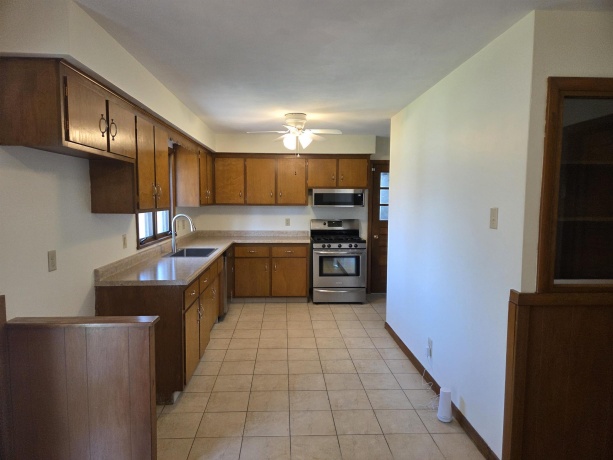 2019 Montana, ROCKFORD, Illinois 61108, 3 Bedrooms Bedrooms, ,1 BathroomBathrooms,House,For Sale,Montana,202601892