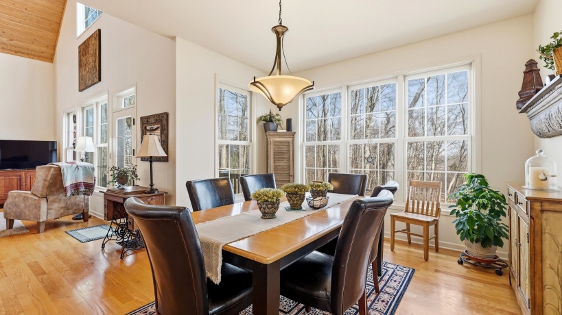 3 Vista Ridge, GALENA, Illinois 61036, 4 Bedrooms Bedrooms, ,3 BathroomsBathrooms,House,For Sale,Vista Ridge,202601893