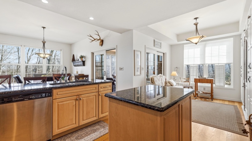 3 Vista Ridge, GALENA, Illinois 61036, 4 Bedrooms Bedrooms, ,3 BathroomsBathrooms,House,For Sale,Vista Ridge,202601893