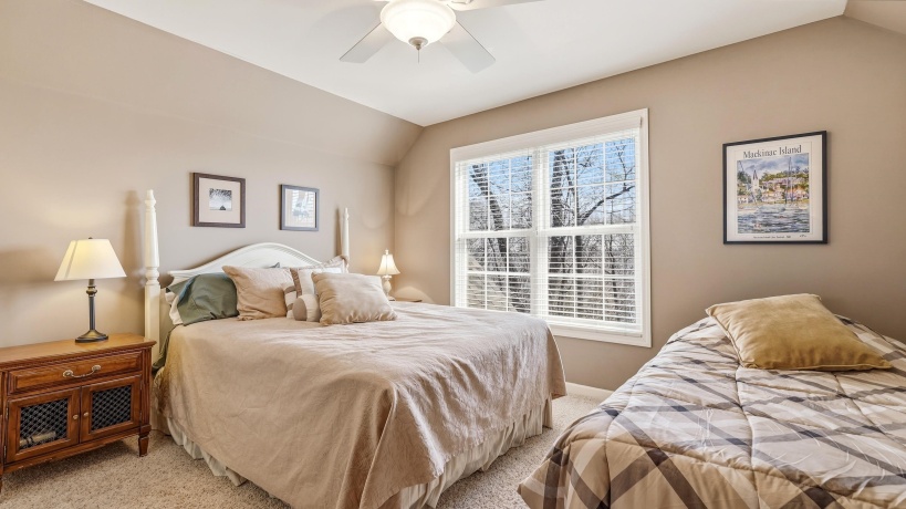 3 Vista Ridge, GALENA, Illinois 61036, 4 Bedrooms Bedrooms, ,3 BathroomsBathrooms,House,For Sale,Vista Ridge,202601893