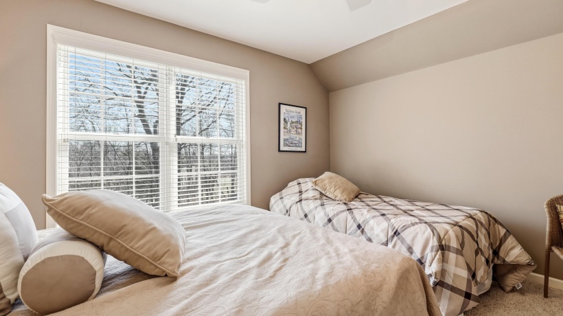 3 Vista Ridge, GALENA, Illinois 61036, 4 Bedrooms Bedrooms, ,3 BathroomsBathrooms,House,For Sale,Vista Ridge,202601893