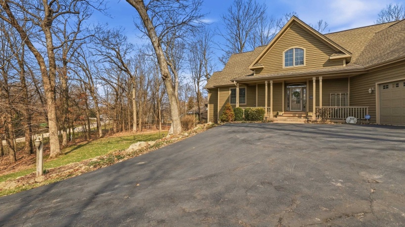 3 Vista Ridge, GALENA, Illinois 61036, 4 Bedrooms Bedrooms, ,3 BathroomsBathrooms,House,For Sale,Vista Ridge,202601893