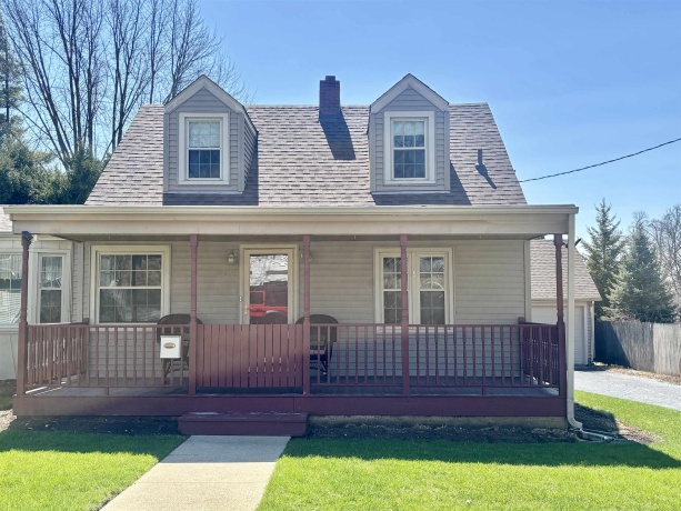 909 4th, BELVIDERE, Illinois 61008, 3 Bedrooms Bedrooms, ,1 BathroomBathrooms,House,For Sale,4th,202601894