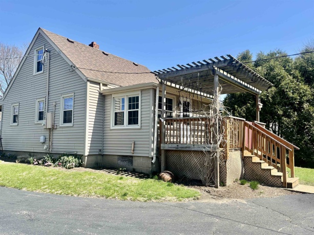 909 4th, BELVIDERE, Illinois 61008, 3 Bedrooms Bedrooms, ,1 BathroomBathrooms,House,For Sale,4th,202601894