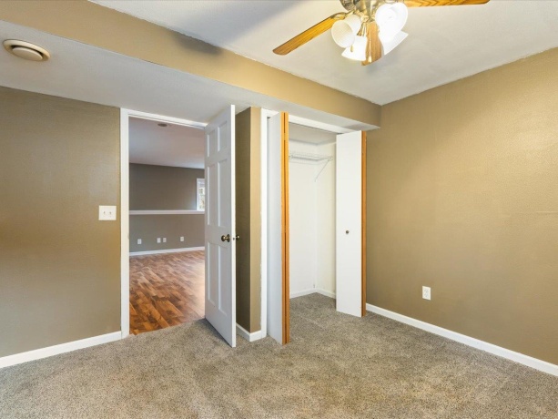 207 Coronado, LOVES PARK, Illinois 61111, 3 Bedrooms Bedrooms, ,2 BathroomsBathrooms,House,For Sale,Coronado,202601897