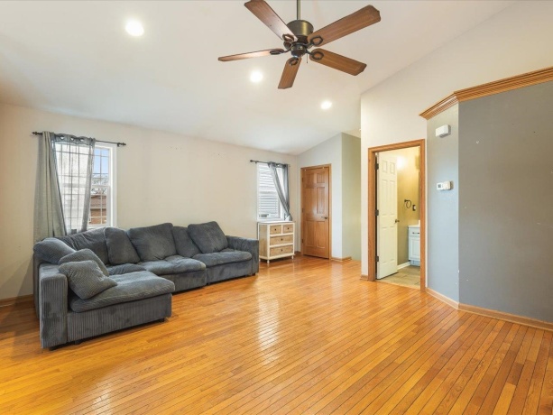 207 Coronado, LOVES PARK, Illinois 61111, 3 Bedrooms Bedrooms, ,2 BathroomsBathrooms,House,For Sale,Coronado,202601897