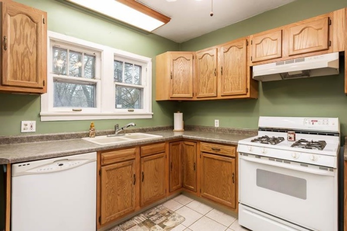 1436 Jackson, ROCKFORD, Illinois 61107, 3 Bedrooms Bedrooms, ,1 BathroomBathrooms,House,For Sale,Jackson,202601898