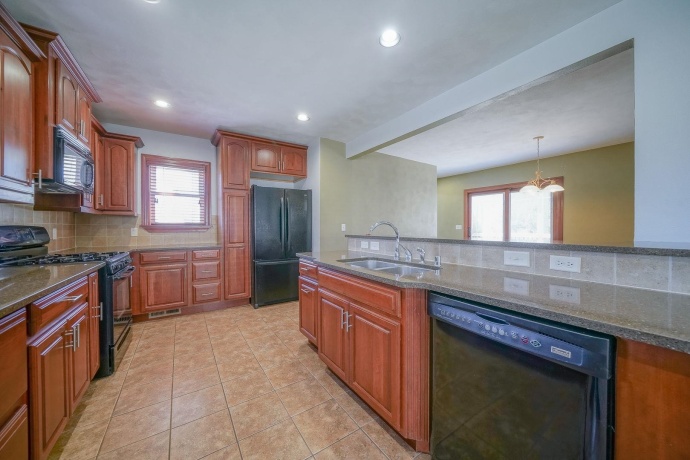 711 Taylor, PECATONICA, Illinois 61063, 2 Bedrooms Bedrooms, ,2 BathroomsBathrooms,House,For Sale,Taylor,202601900