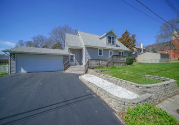 711 Taylor, PECATONICA, Illinois 61063, 2 Bedrooms Bedrooms, ,2 BathroomsBathrooms,House,For Sale,Taylor,202601900