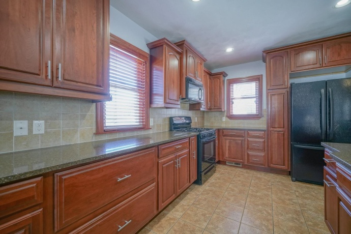 711 Taylor, PECATONICA, Illinois 61063, 2 Bedrooms Bedrooms, ,2 BathroomsBathrooms,House,For Sale,Taylor,202601900