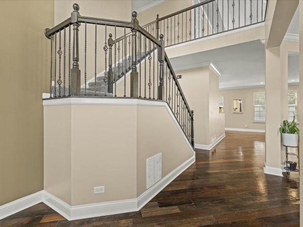 342 Comstock, ELGIN, Illinois 60124, 4 Bedrooms Bedrooms, ,3 BathroomsBathrooms,House,For Sale,Comstock,202601902