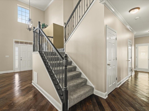 342 Comstock, ELGIN, Illinois 60124, 4 Bedrooms Bedrooms, ,3 BathroomsBathrooms,House,For Sale,Comstock,202601902