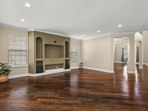 342 Comstock, ELGIN, Illinois 60124, 4 Bedrooms Bedrooms, ,3 BathroomsBathrooms,House,For Sale,Comstock,202601902